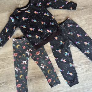 Unicorn Sweatshirt & Sweatpants w/ Extra pair of leggings Size 4T